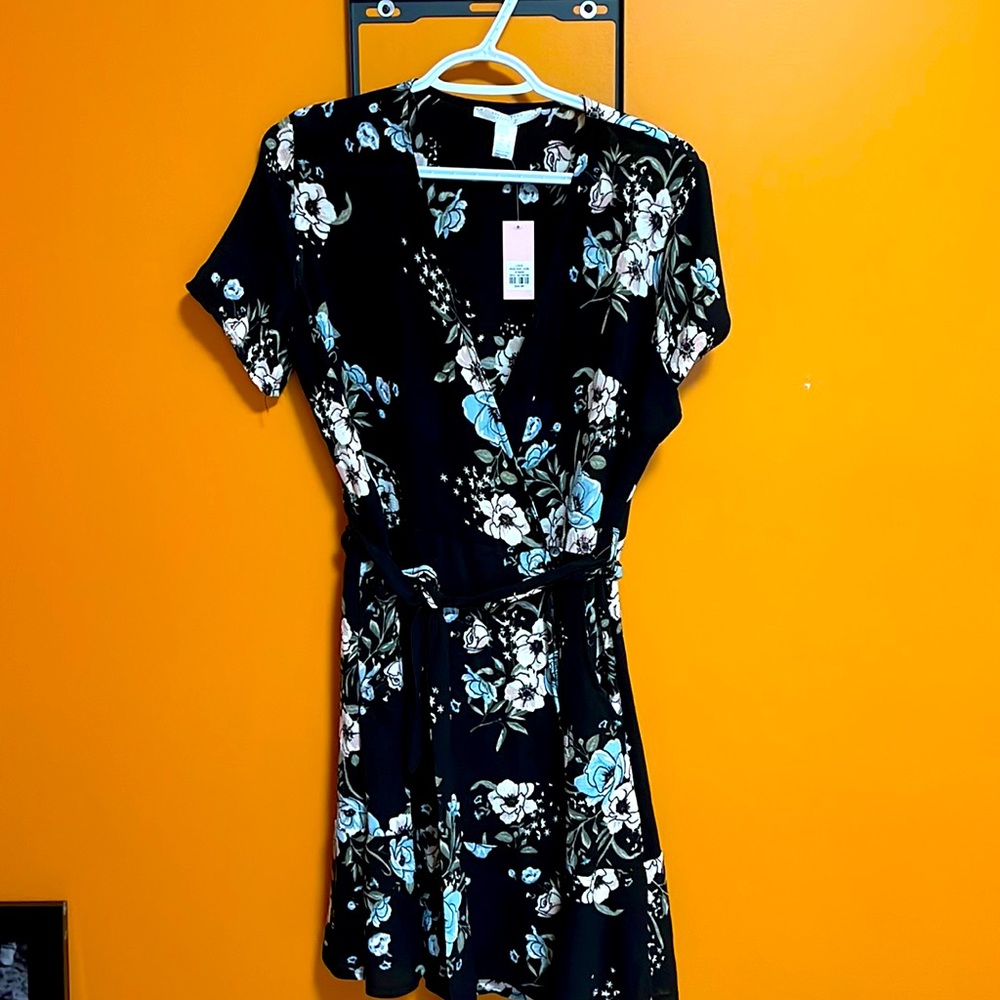 Nwt wrap around dress